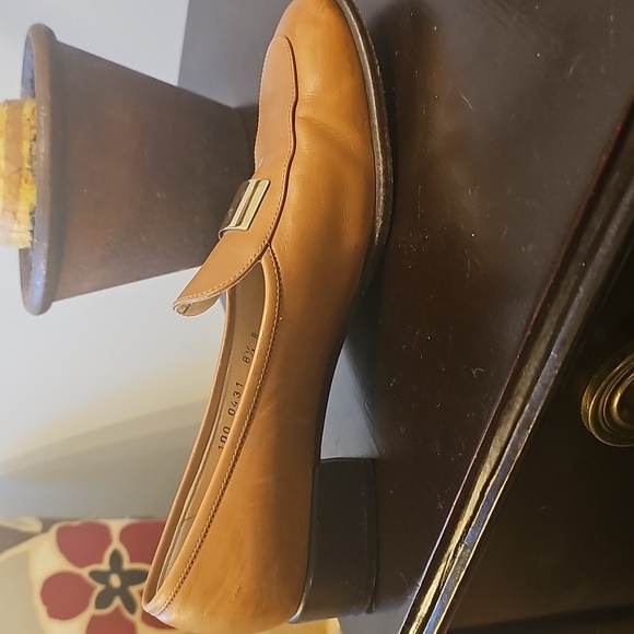 Gucci Brown/Tan Horse Bit Loafer. Classic. Preppy. Size 8.5 B, Made in Italy - Picture 4 of 14